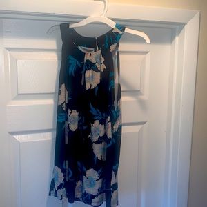 INC tank size medium